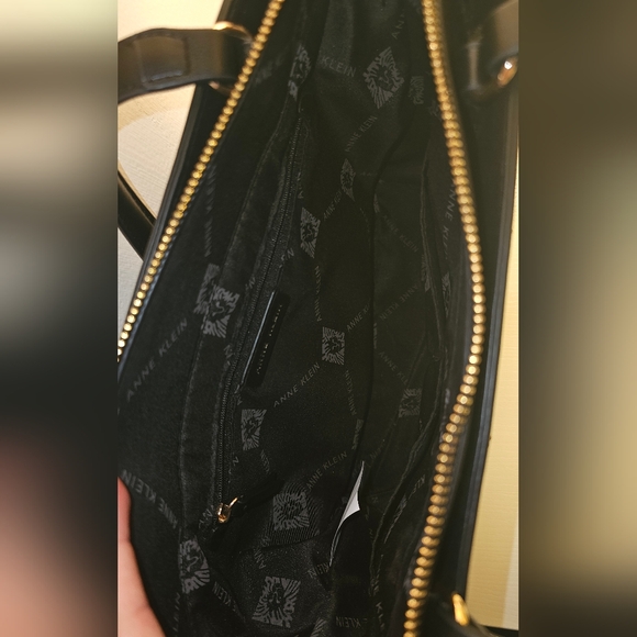 Anne Klein Quilted Tote, Black-New - Picture 3 of 3